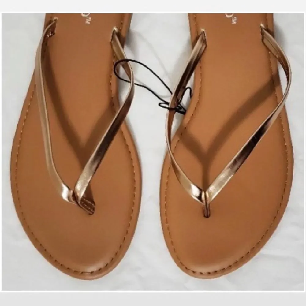 New Westloop Womens Flip Flops Gold Tan Slip On Shoes Small 5 6